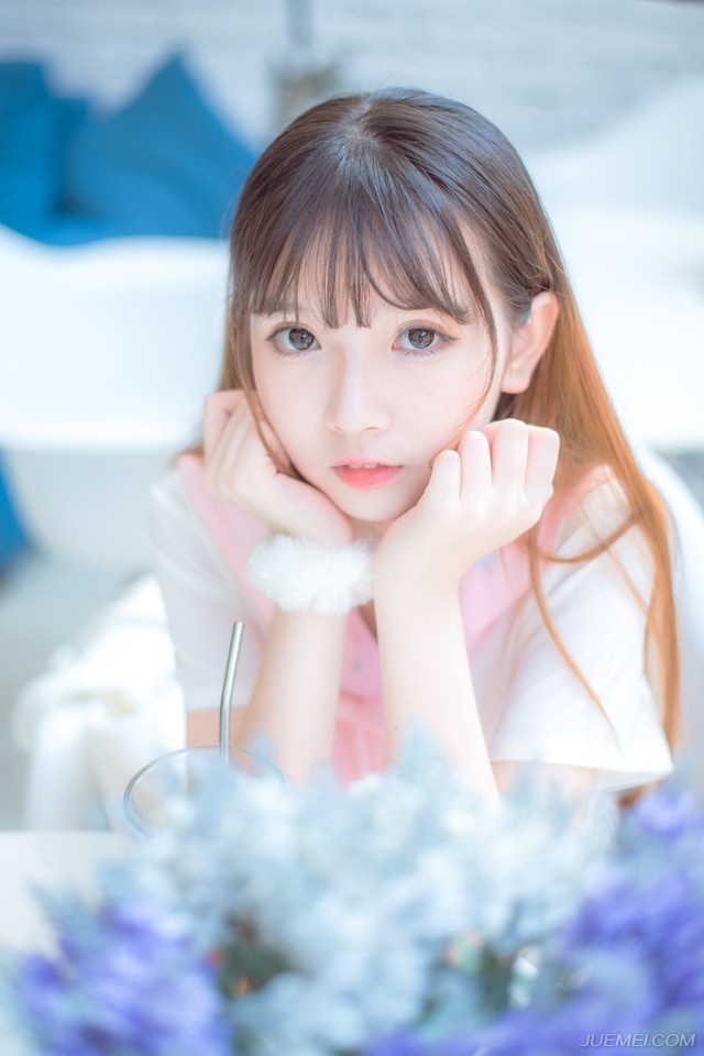 “新任都督是吕蒙？”诸葛亮突然皱起了眉头。